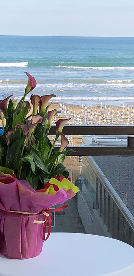 Hotel Ondina Lido di Jesolo Zewnętrze zdjęcie